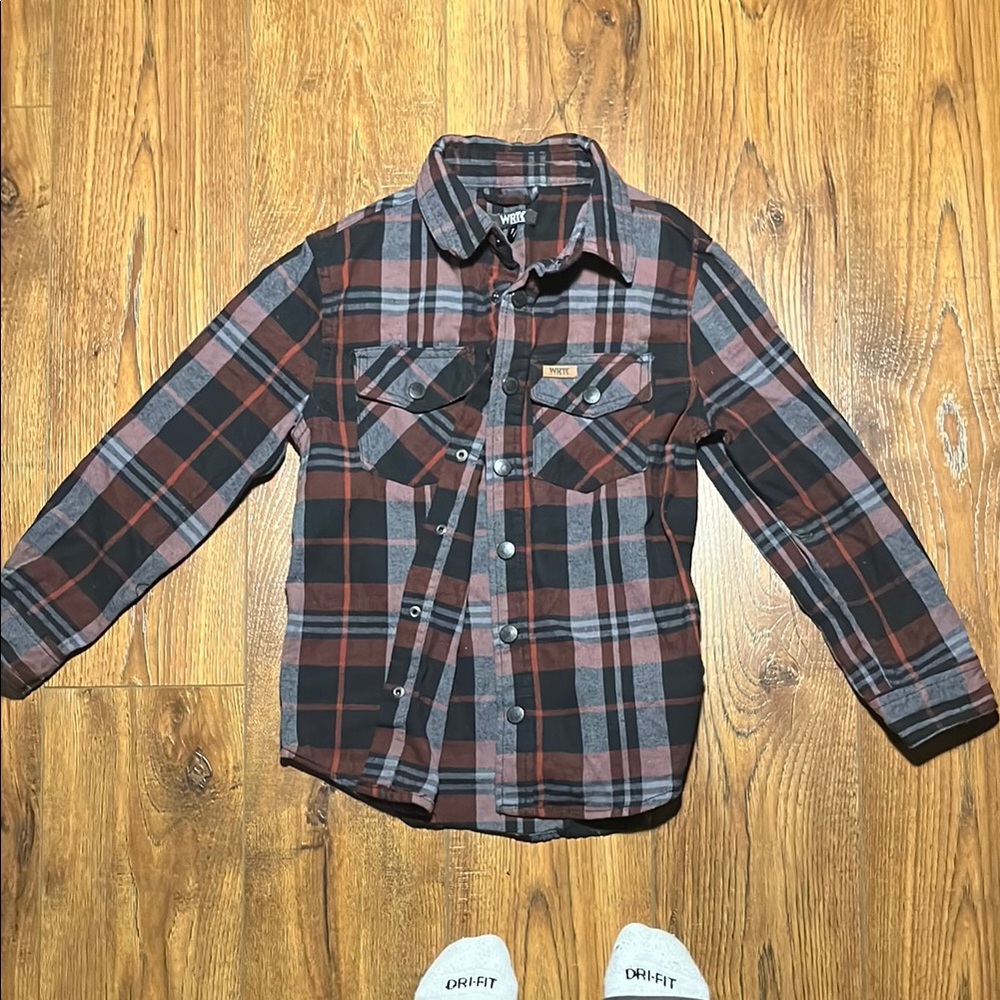 Wrangler Black and Red Button Down Shirt Casual Plaid